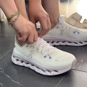 ☁️💜 ON CLOUDTILT LAVENDER White ☁️💜